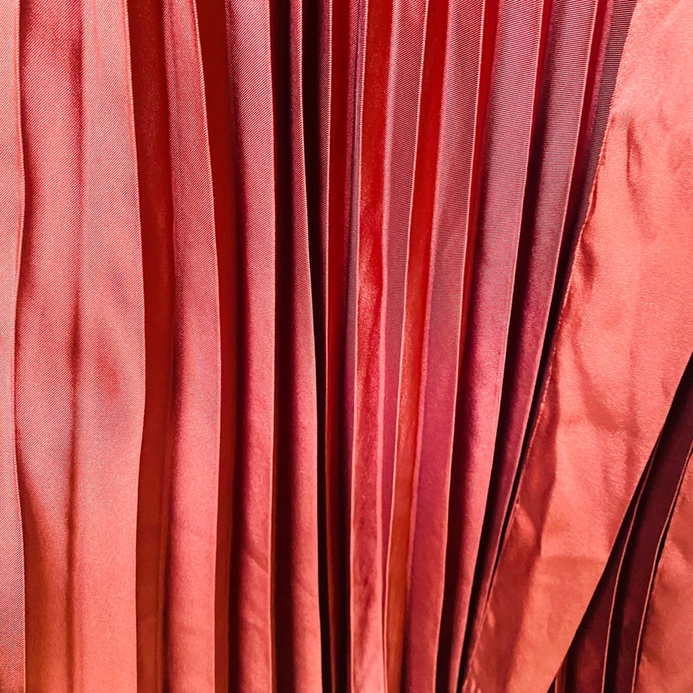 Banana Republic Silk Satin-like Wine Red Ruby Dress Size XS - Picture 10 of 14